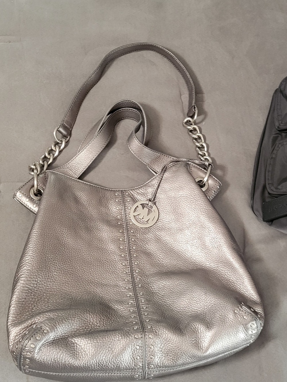 Michael Kors Metallic Silver Pebbled Leather Shoulder Bag with Chain Strap
